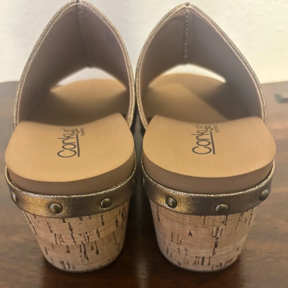 Corkys Bronze Hissy Wedges - Picture 4 of 7